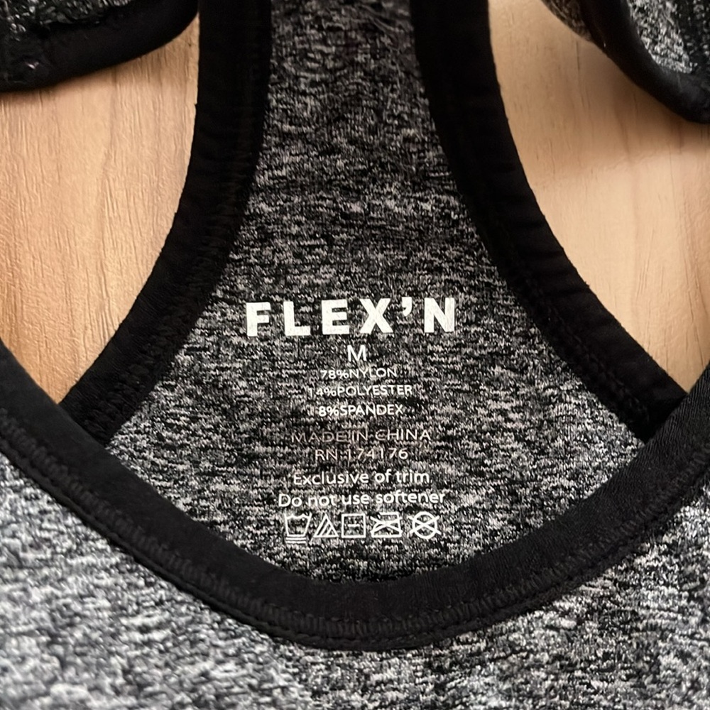 Sports bra - Picture 3 of 3